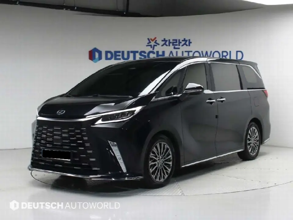 Lexus LM 2024, фото из объявления