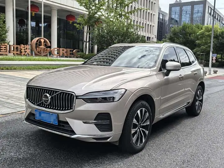 Volvo XC60 2023, арт. CN-2987292 — фото 1