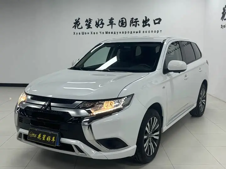 Mitsubishi Outlander 2021, арт. CN-2993399 — фото 1