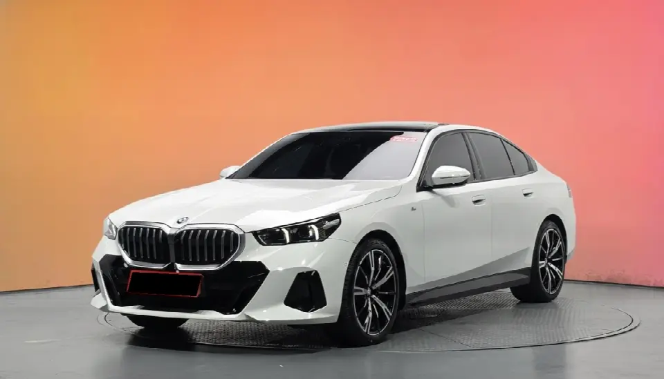 BMW 5 Series 2023, арт. KR-2999478 — фото 1