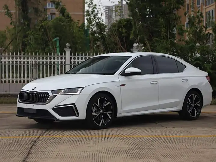 Skoda Octavia Pro 2023, арт. CN-3003114 — фото 1