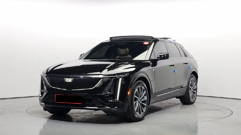 Cadillac Lyriq 2024, фото из объявления