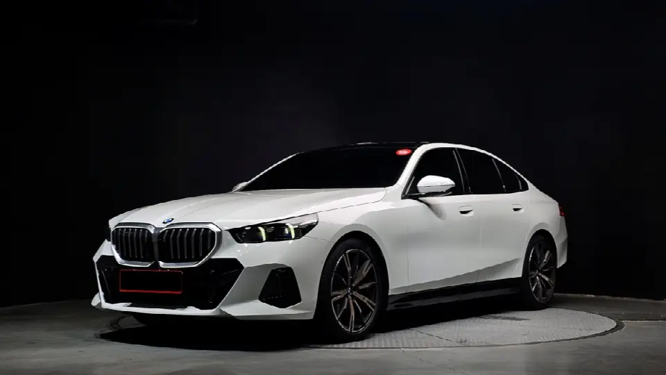 BMW 5 Series 2023, арт. KR-3031403 — фото 1