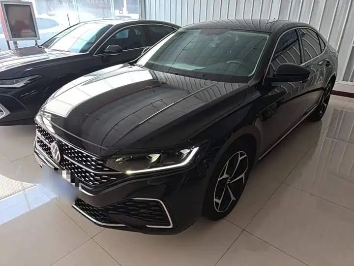 Volkswagen Passat 2025, арт. CN-3047094 — фото 1