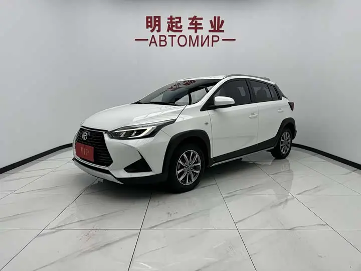Toyota Yaris L Hatchback 2022, арт. CN-3048649 — фото 1