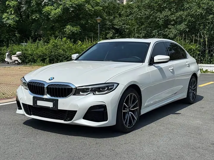 BMW 3 Series 2022, арт. CN-3052247 — фото 1