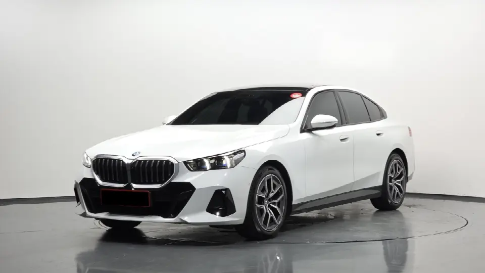BMW 5 Series 2023, арт. KR-3055506 — фото 1