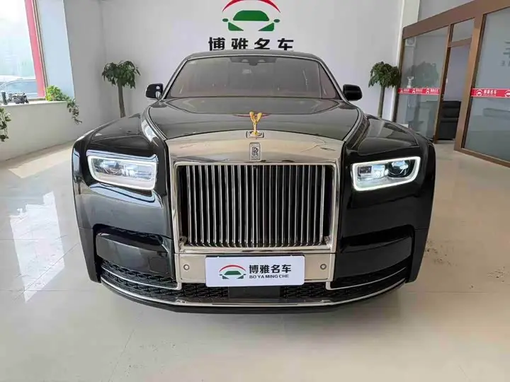 Rolls-Royce Phantom 2018, арт. CN-3058213 — фото 1