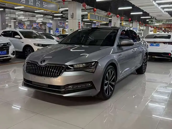 Skoda Superb 2024, арт. CN-3065709 — фото 1