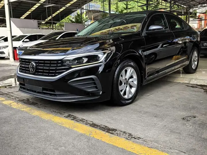 Volkswagen Passat 2022, арт. CN-3069461 — фото 1