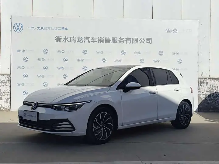 Volkswagen Golf 2021, арт. CN-3071098 — фото 1
