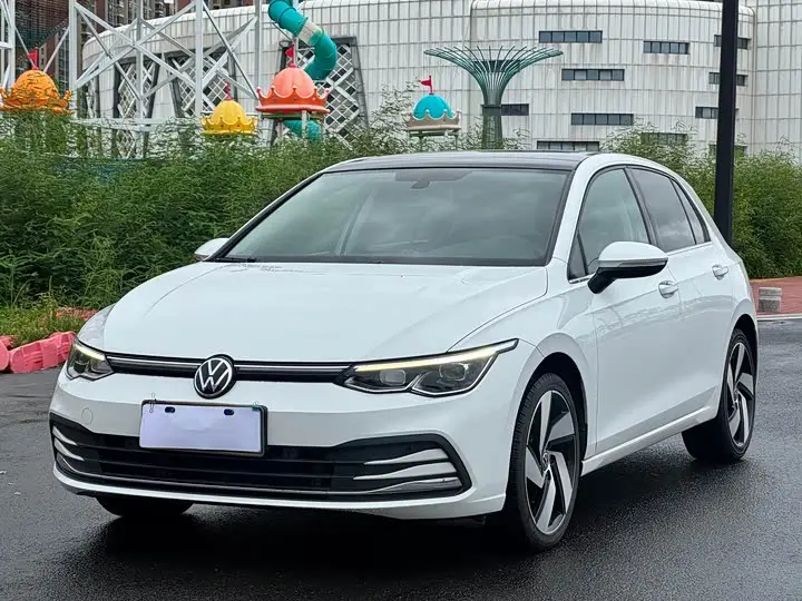 Volkswagen Golf 2021, арт. CN-3072380 — фото 1