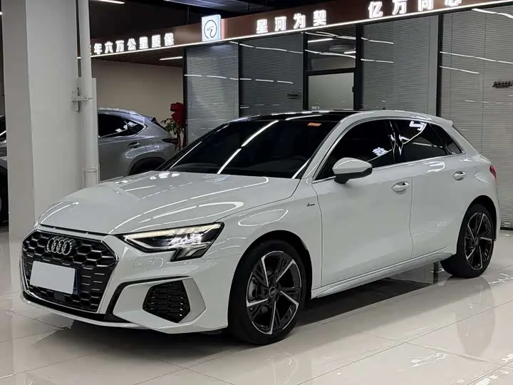 Audi A3 2023, арт. CN-3072881 — фото 1