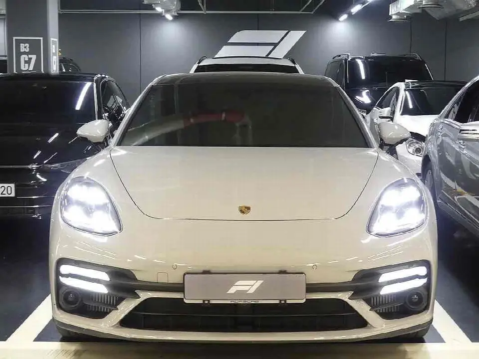 Porsche Panamera 2017, арт. KR-3074858 — фото 1