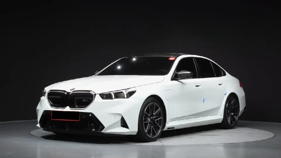 BMW M5 2024, арт. KR-3075502 — фото 1