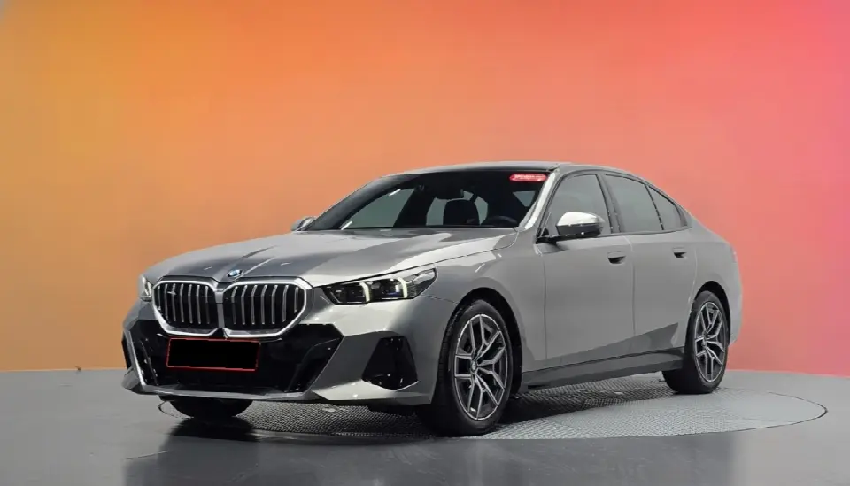 BMW 5 Series 2023, арт. KR-3075769 — фото 1