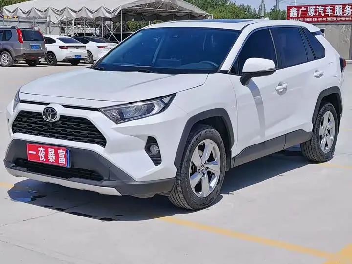 Toyota RAV4 2022, арт. CN-3075911 — фото 1