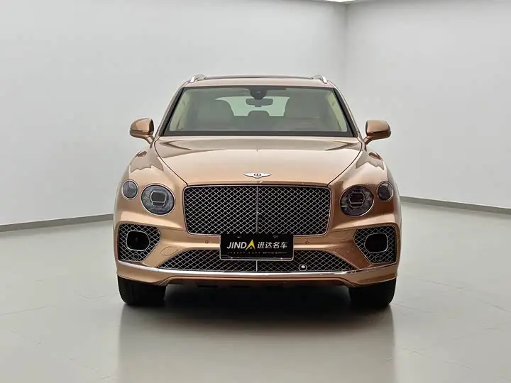 Bentley Bentayga 2023, арт. CN-3076254 — фото 1