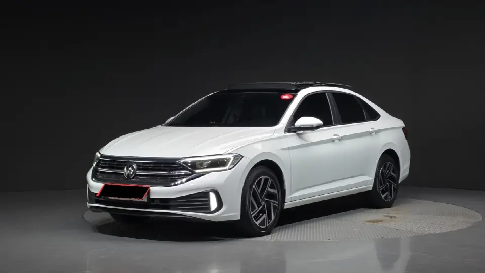 Volkswagen Jetta 2019, арт. KR-3080779 — фото 1