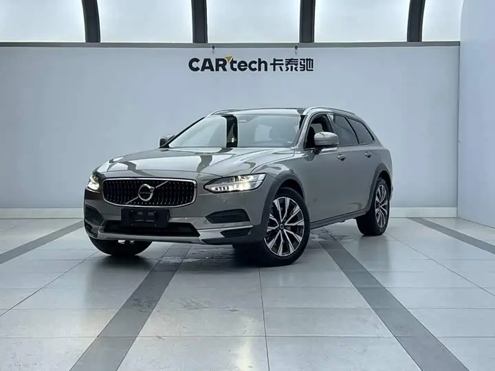 Volvo V90 2022, арт. CN-3082254 — фото 1