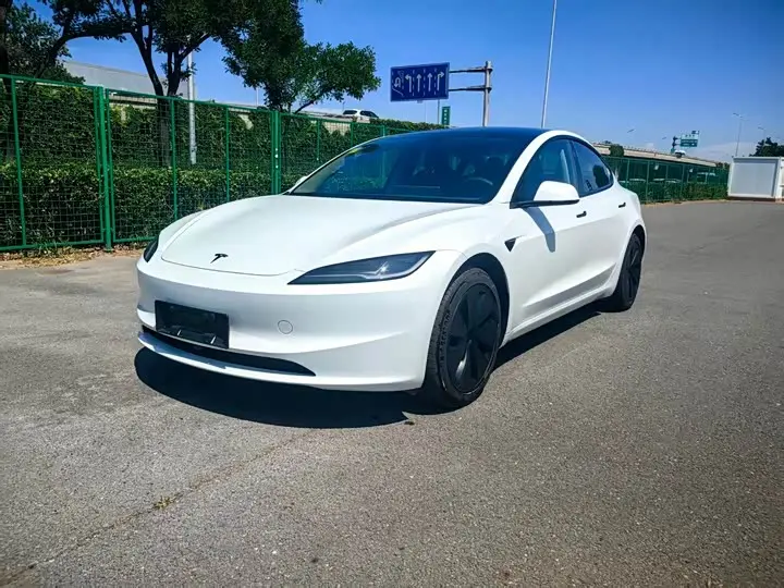 Tesla Model 3 2025, арт. CN-3084303 — фото 1