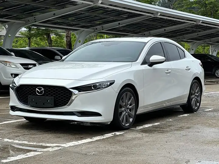 Mazda 3 (Axela) 2022, арт. CN-3085147 — фото 1