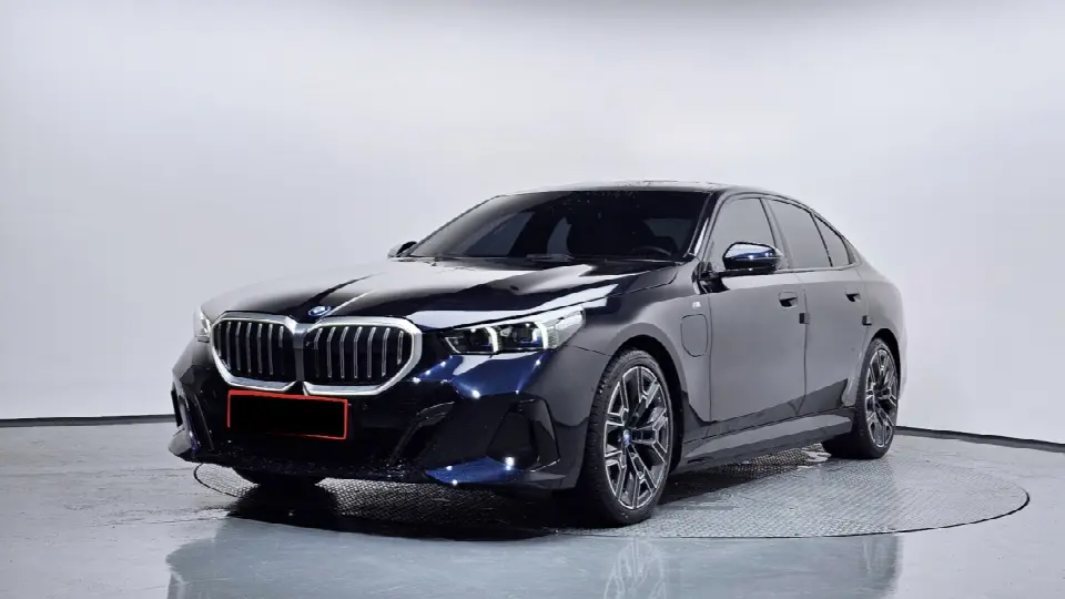 BMW 5 Series 2023, арт. KR-3086158 — фото 1