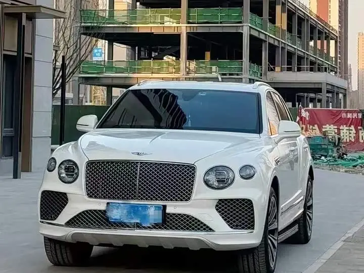 Bentley Bentayga 2022, арт. CN-3094451 — фото 1