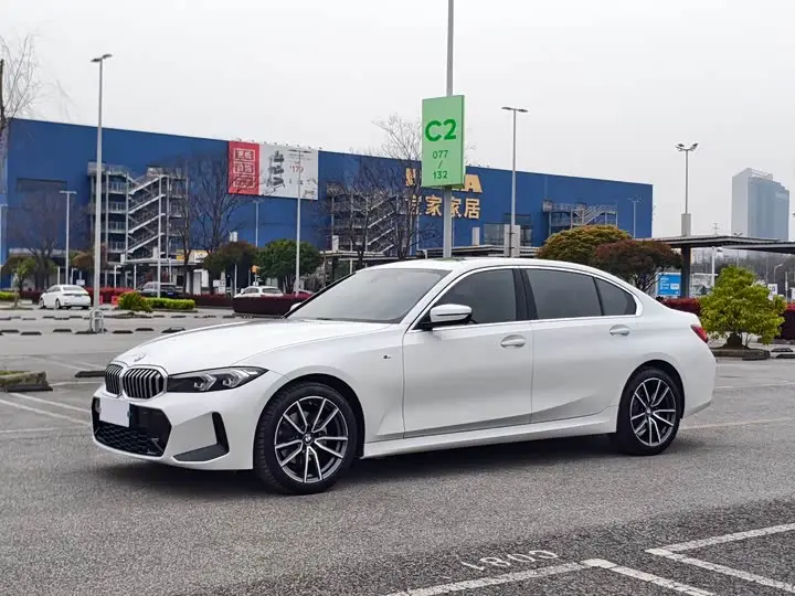 BMW 3 Series 2024, арт. CN-3096846 — фото 1