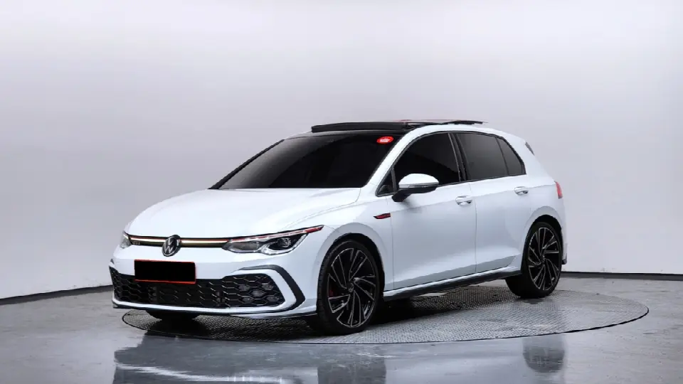Volkswagen Golf 2022, арт. KR-3097199 — фото 1