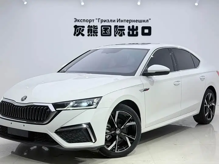 Skoda Octavia Pro 2022, арт. CN-3100428 — фото 1