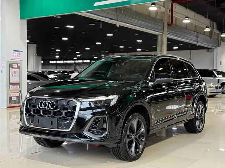 Audi Q7 2025, арт. CN-3103531 — фото 1