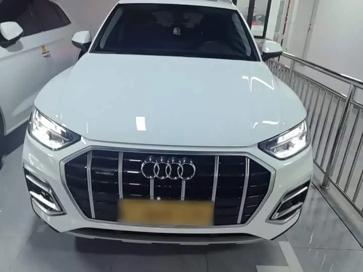 Audi Q5L 2022, арт. CN-3105277 — фото 1