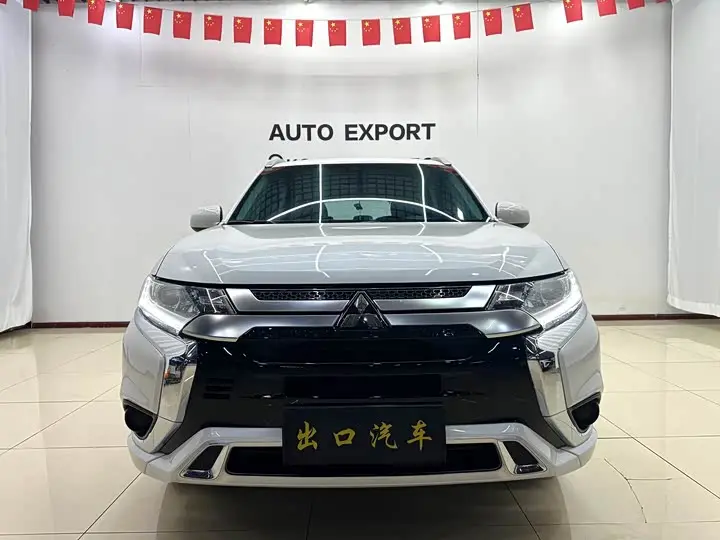 Mitsubishi Outlander 2021, арт. CN-3106194 — фото 1