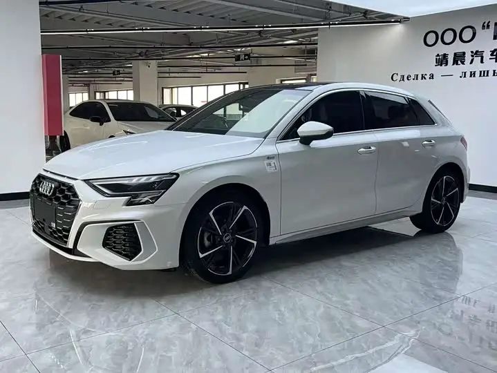 Audi A3 2023, арт. CN-3107921 — фото 1