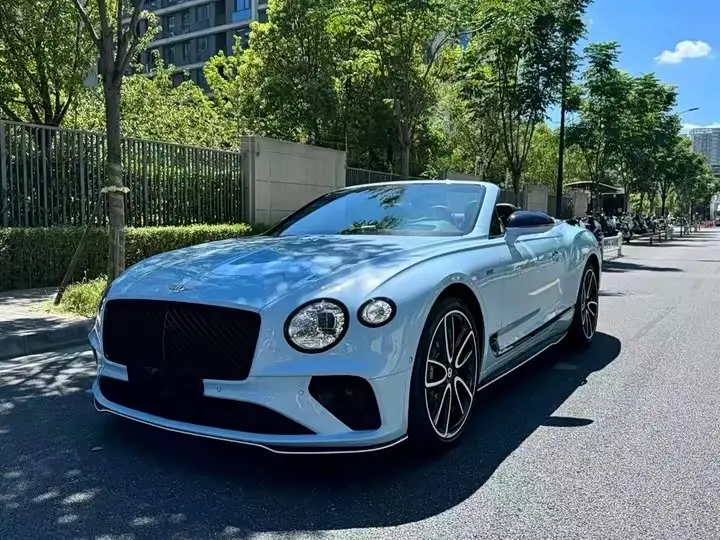Bentley Continental GT 2022, арт. CN-3109522 — фото 1