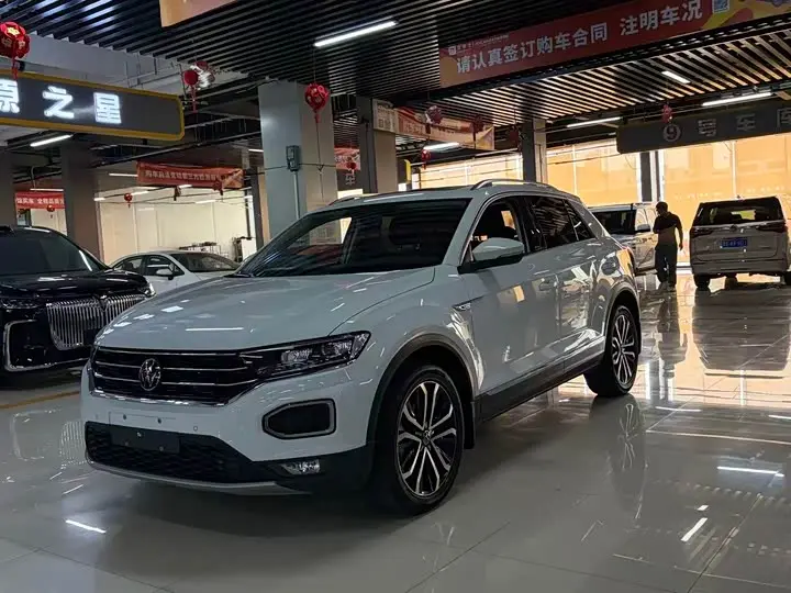 Volkswagen T-Roc 2022, арт. CN-3123005 — фото 1
