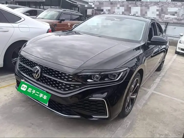 Volkswagen Passat 2023, арт. CN-3127366 — фото 1