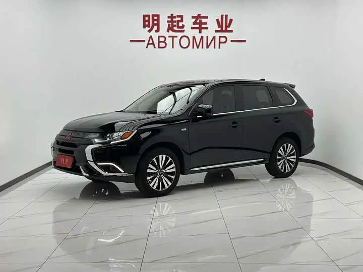 Mitsubishi Outlander 2021, арт. CN-3133659 — фото 1