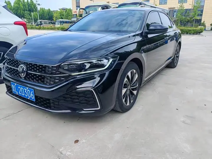 Volkswagen Passat 2023, арт. CN-3137495 — фото 1