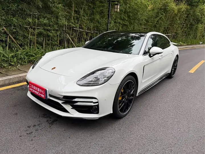 Porsche Panamera 2022, арт. CN-3142684 — фото 1