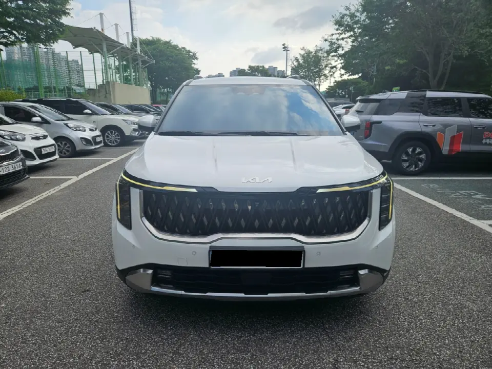 Kia Carnival 2023, арт. KR-3144478 — фото 1