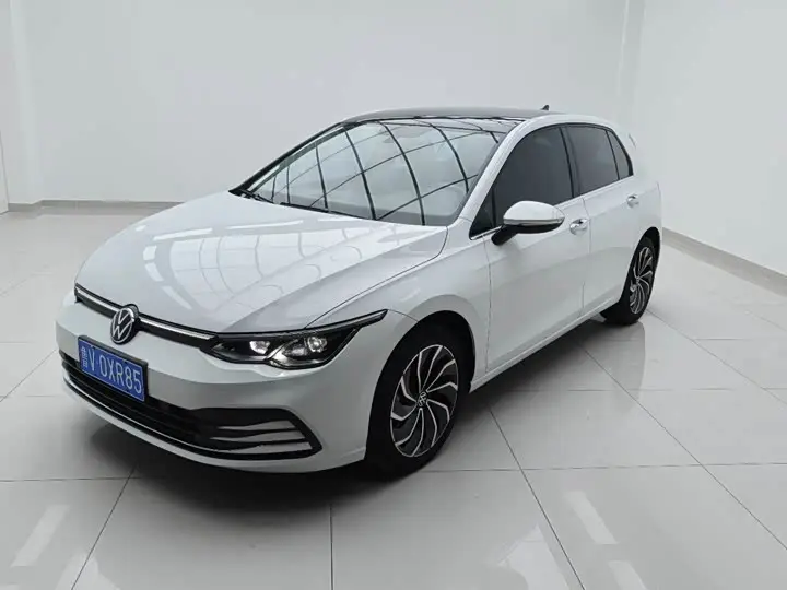 Volkswagen Golf 2021, арт. CN-3145231 — фото 1