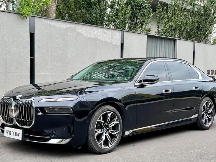 BMW 7 Series 2023, арт. CN-3147269 — фото 1