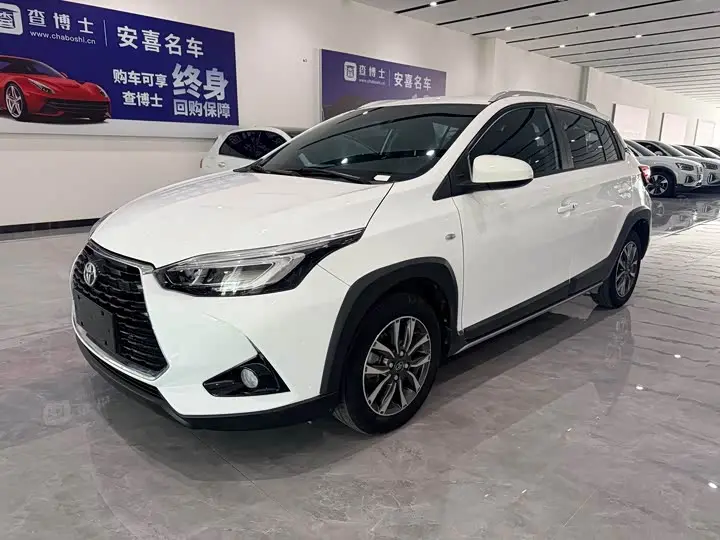 Toyota Yaris L Hatchback 2022, арт. CN-3147505 — фото 1