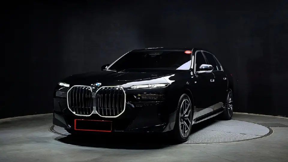 BMW 7 Series 2022, арт. KR-3148976 — фото 1