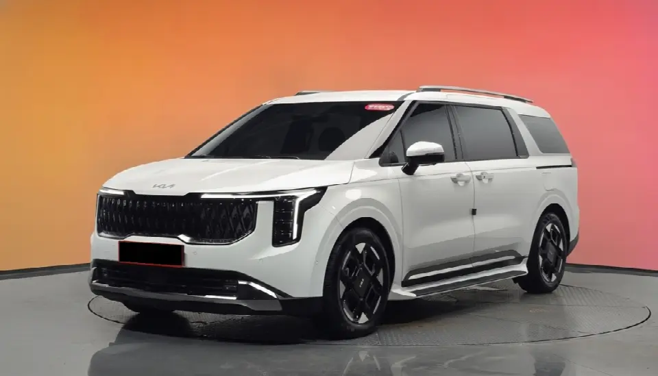 Kia Carnival 2023, арт. KR-3154620 — фото 1