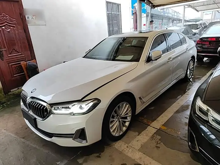 BMW 5 Series 2022, арт. CN-3159263 — фото 1