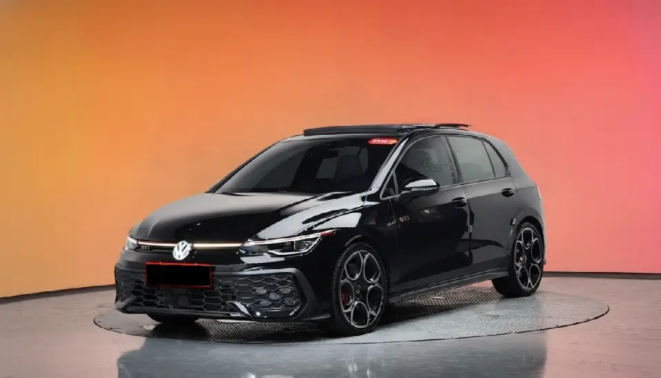 Volkswagen Golf 2022, арт. KR-3159770 — фото 1
