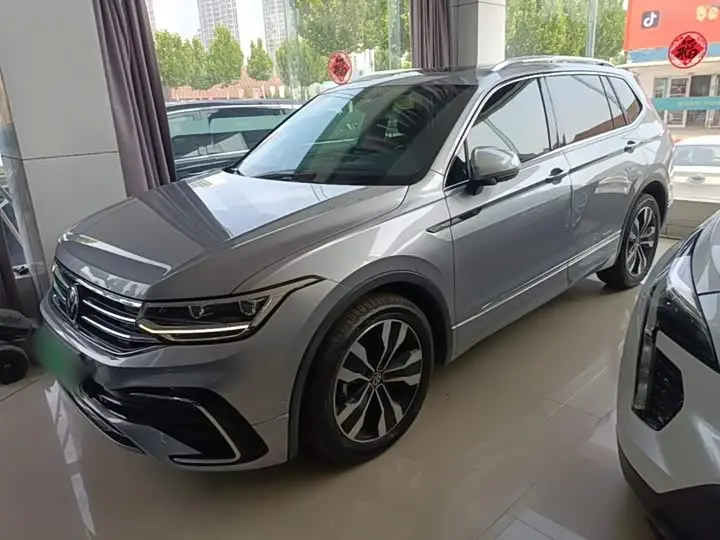 Volkswagen Tiguan L Pro 2022, арт. CN-3166251 — фото 1